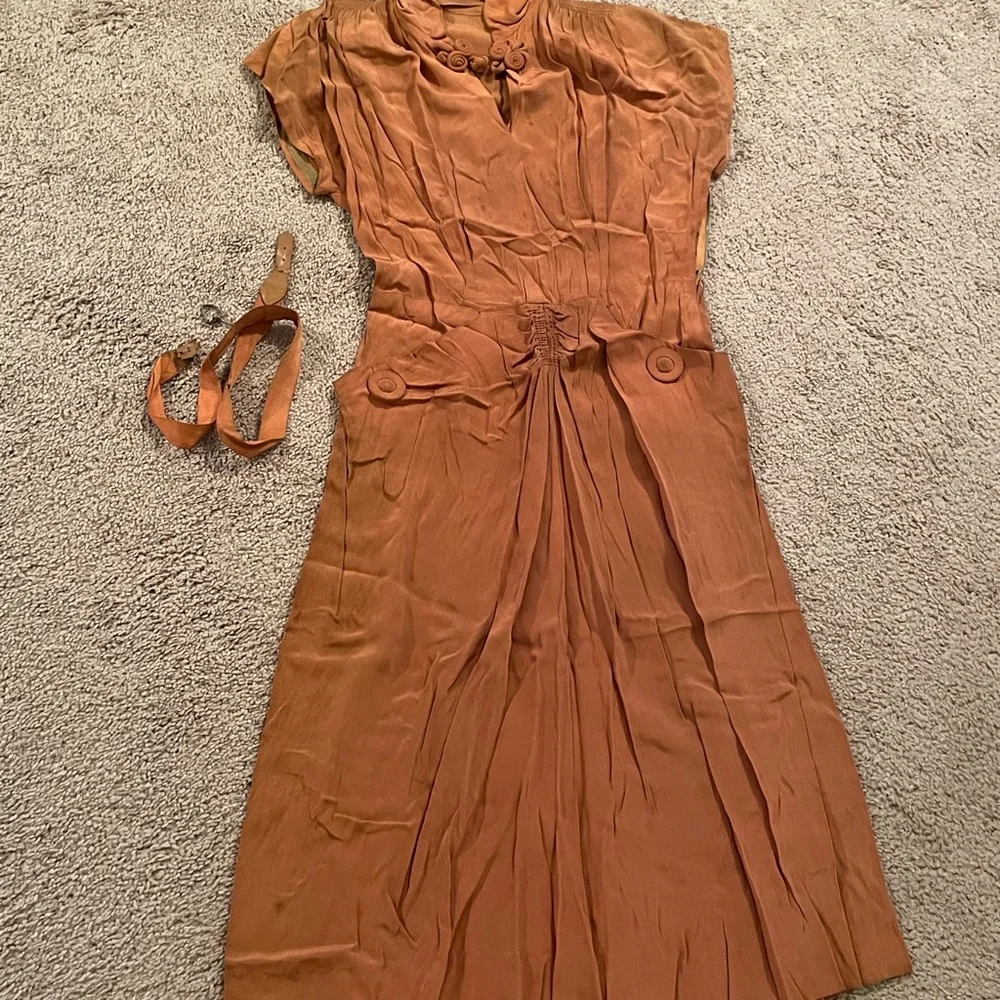 Vintage womens dress at least over 150 years old - Picture 3 of 8